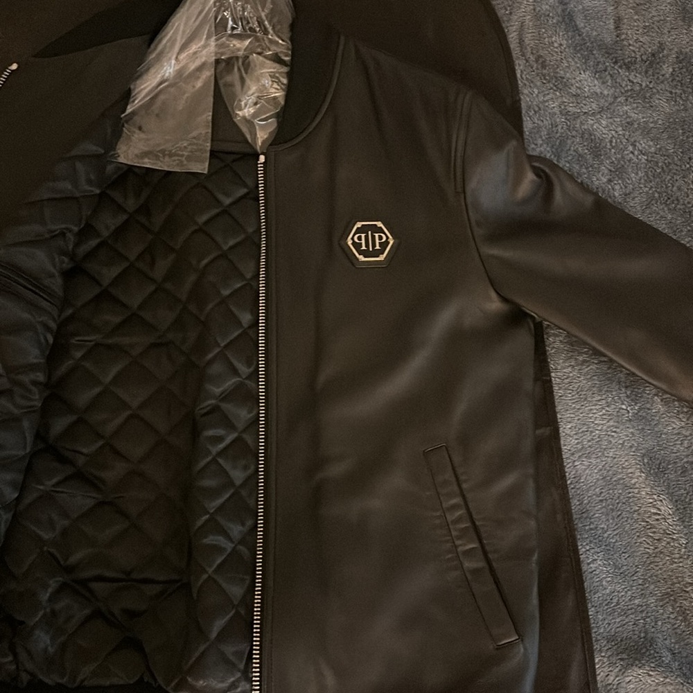Leather jacket - Picture 5 of 6